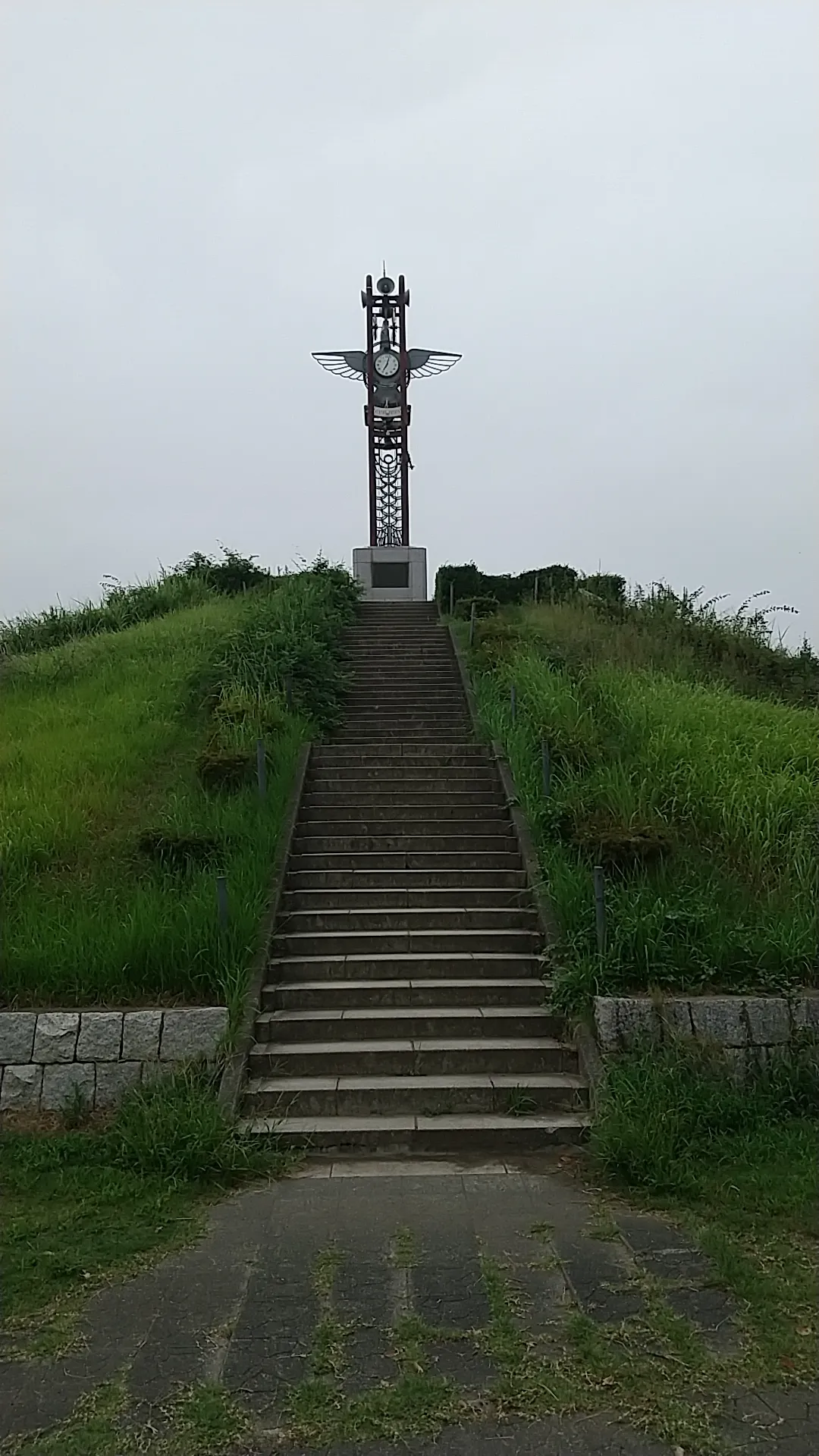 加須市民運動公園の平和の鐘